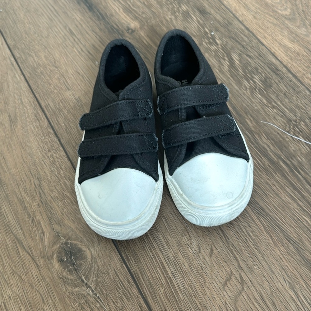 Harper Canyon Basic Sneaker for toddler